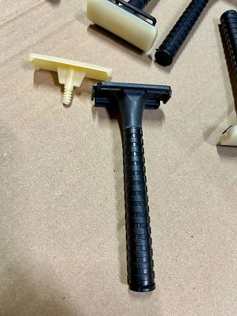 Бритвенный набор станок безопасный Лидер с лезвиями для бритья Спутник фото